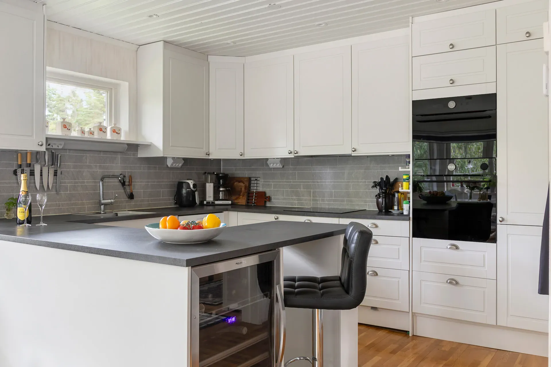 13398032_13-328-16_photo_web