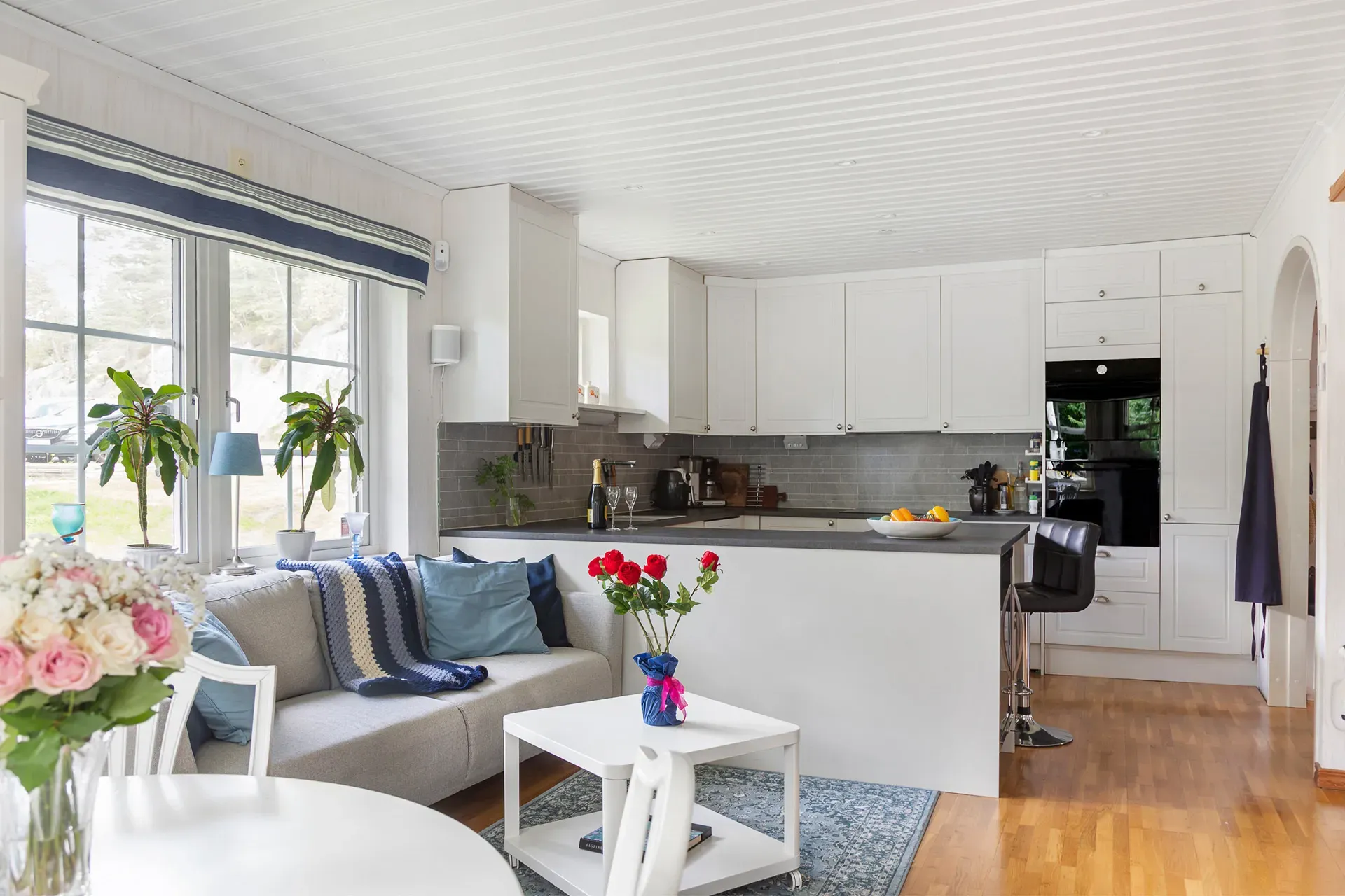 13398032_19-328-16_photo_web