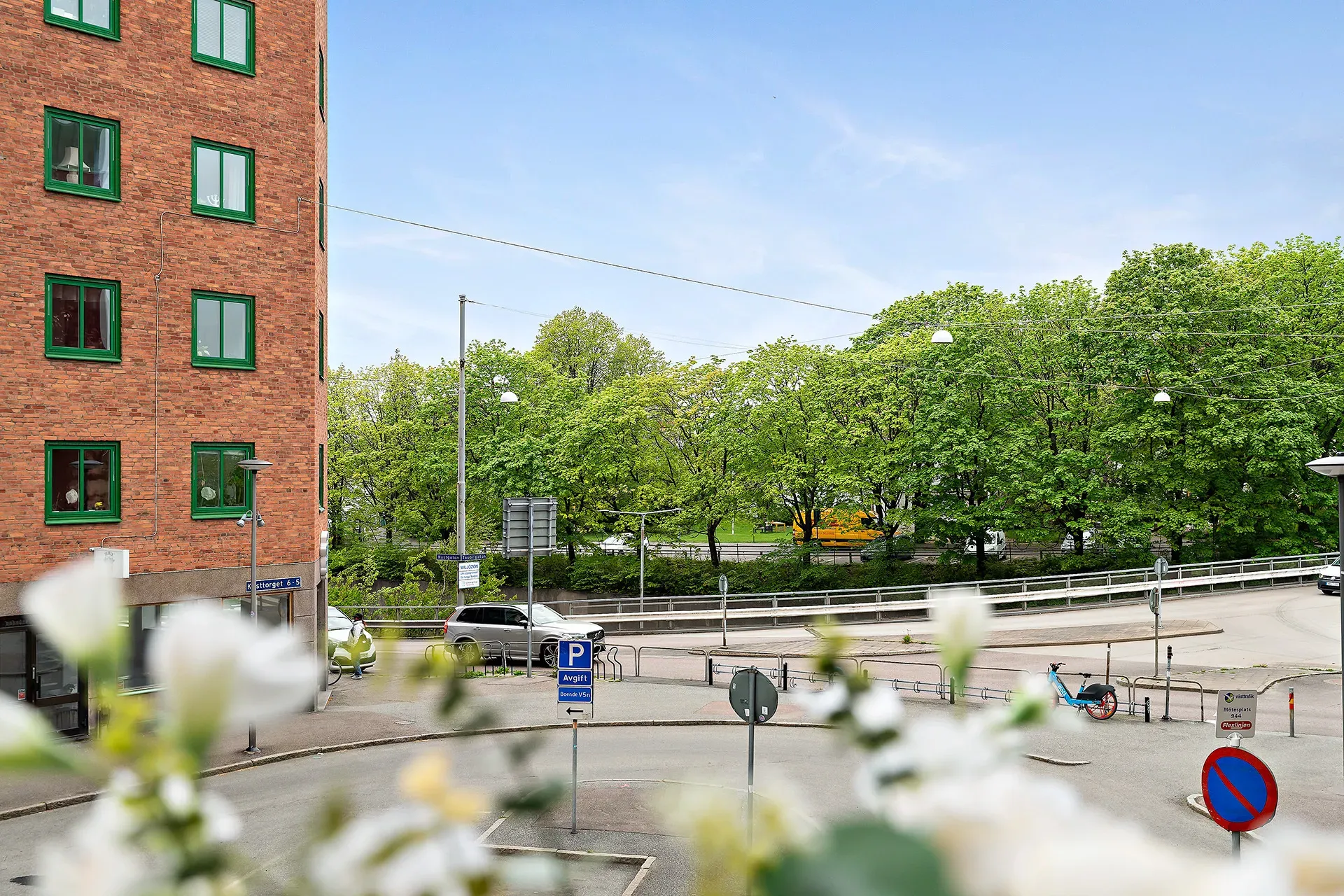 13264045_8-328-16_photo_web